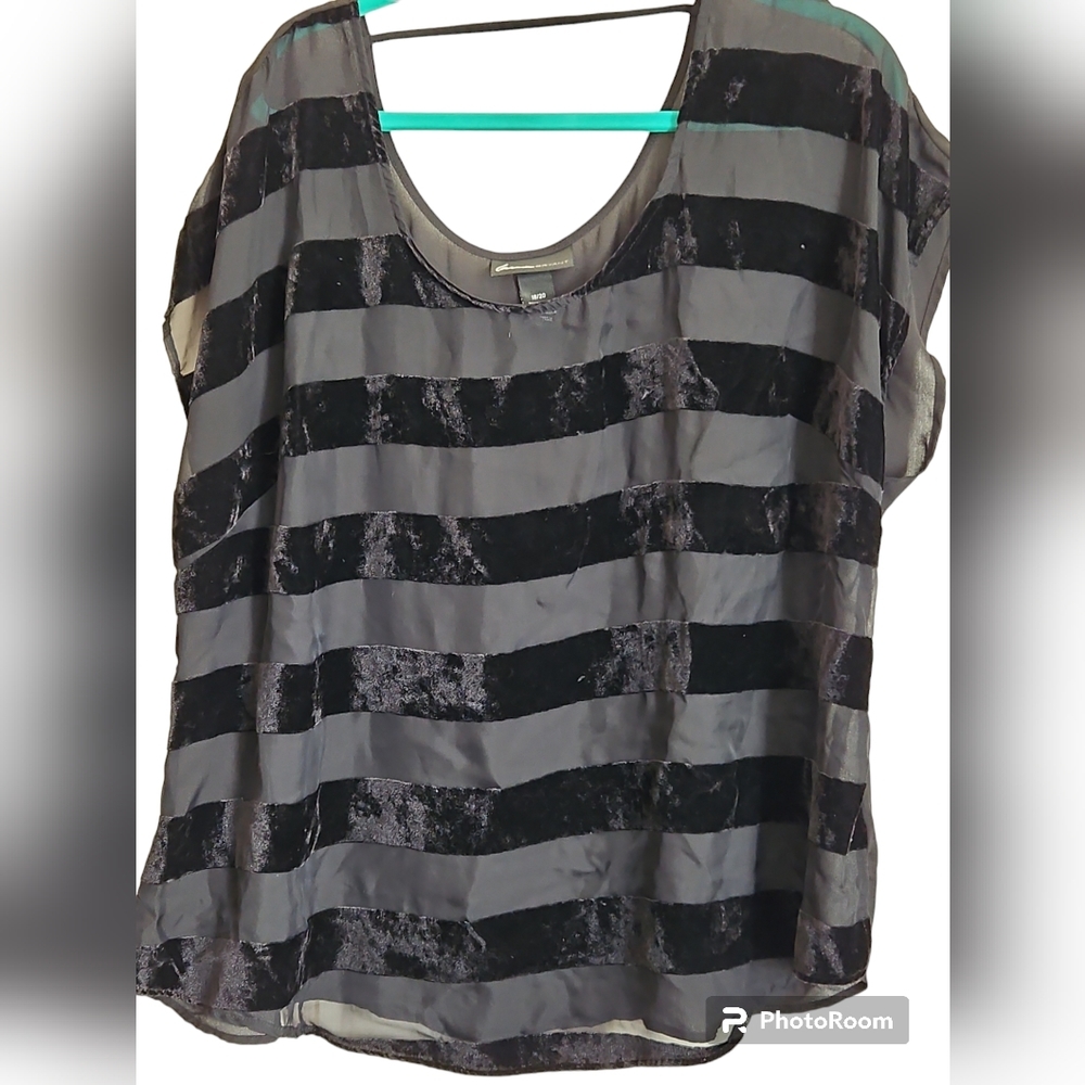 Lane Byrant 18/20  black Blouse